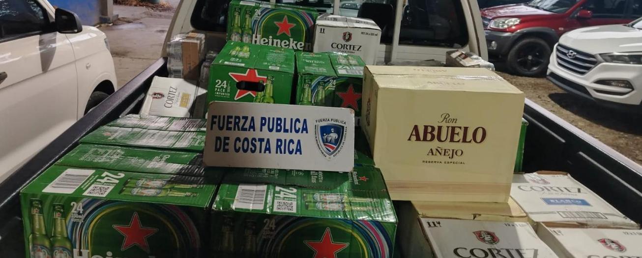 Fuerza Pública decomisa más de 2.100 unidades y 60 litros de licor