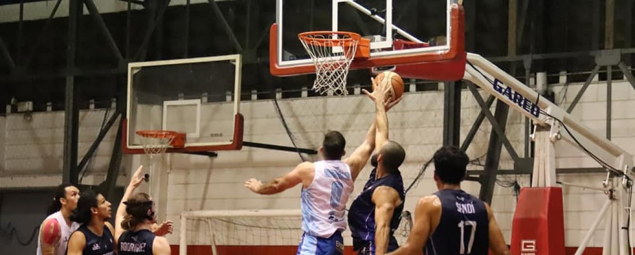 Grecia pagó con derrota el mal inició del partido