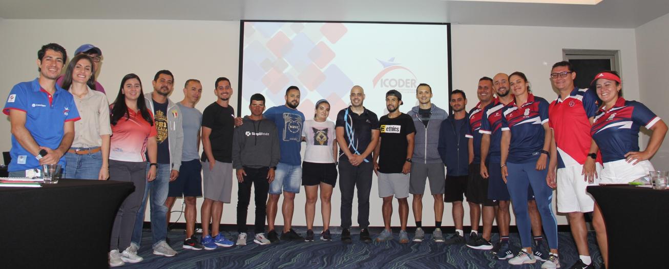 Clínica médica del Icoder capacita a docentes del Liceo Deportivo de Grecia