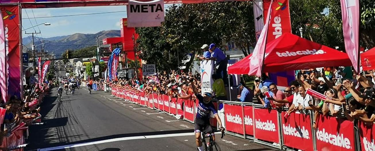 Griegos dieron gran recibiendo a la Vuelta