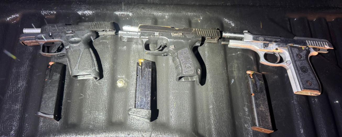 Fuerza Pública captura a cinco personas con armas, drone y bloqueador de señal