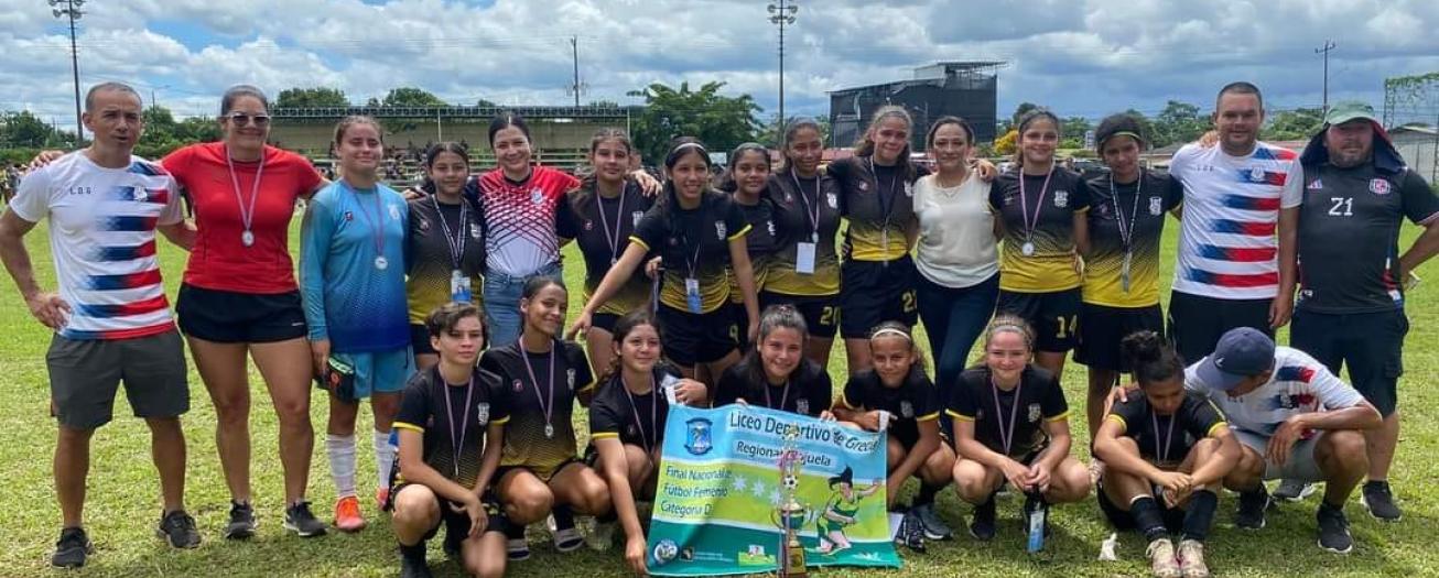 Liceo Deportivo logra subcampeonato nacional en futbol femenino