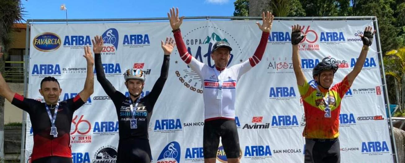 Griego gana campeonato nacional de MTB