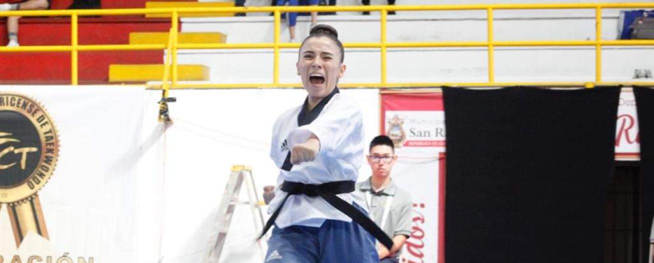 Valeria Núñez da primera medalla de oro a Grecia 