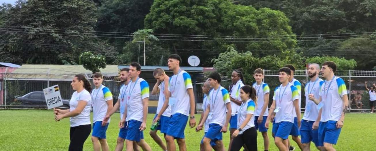 ABANGARES LE DA LA BIENVENIDA AL VOLEIBOL