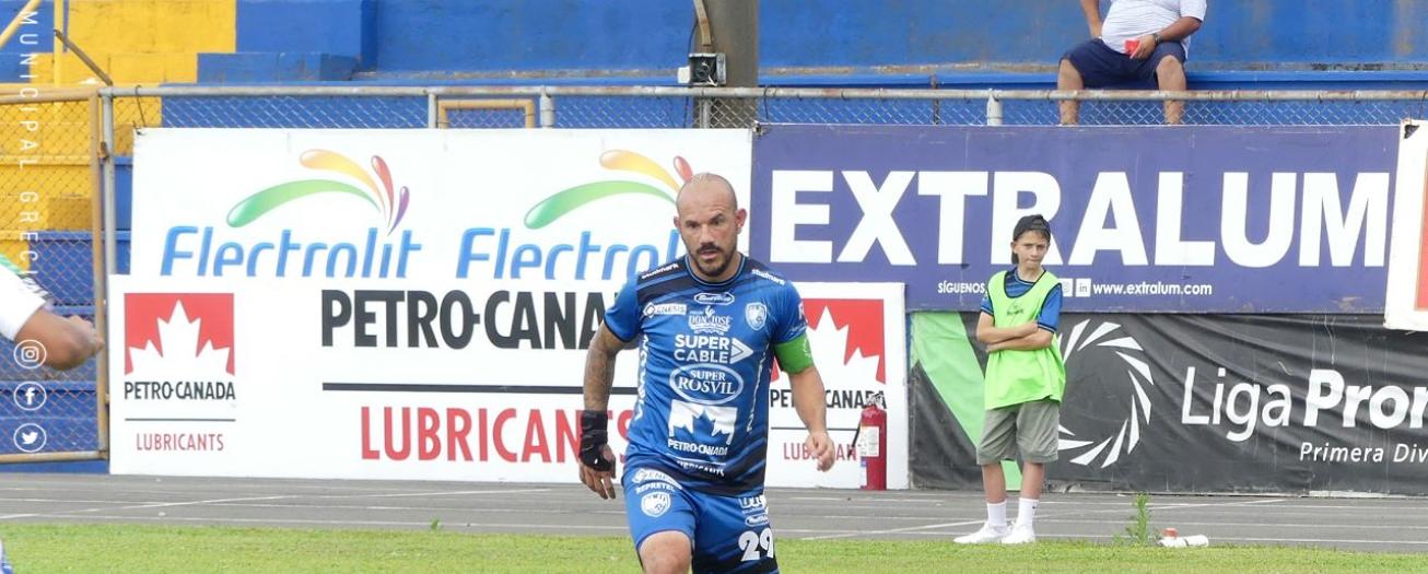 Esteban Ramírez renueva con Grecia           