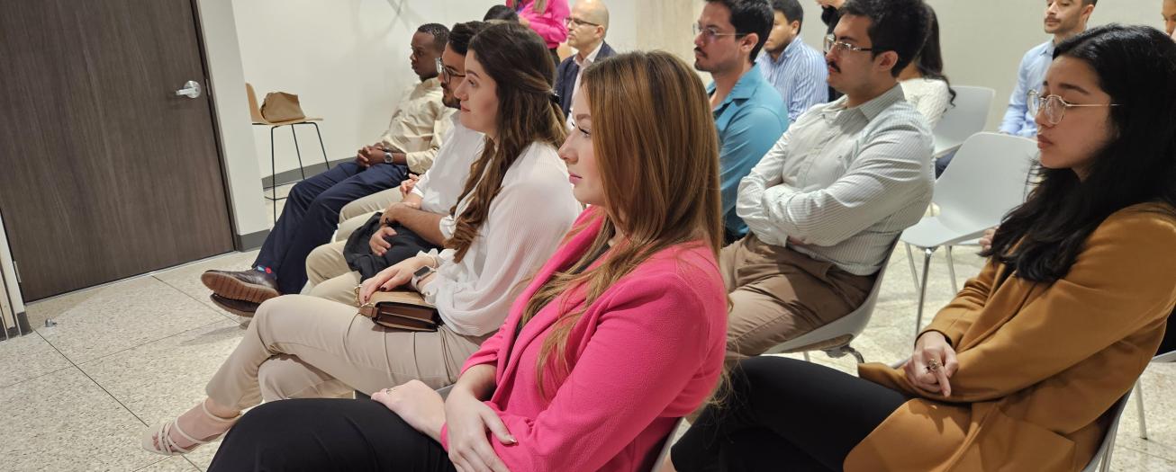 505 médicos avanzaron en proceso para formarse como futuros especialistas