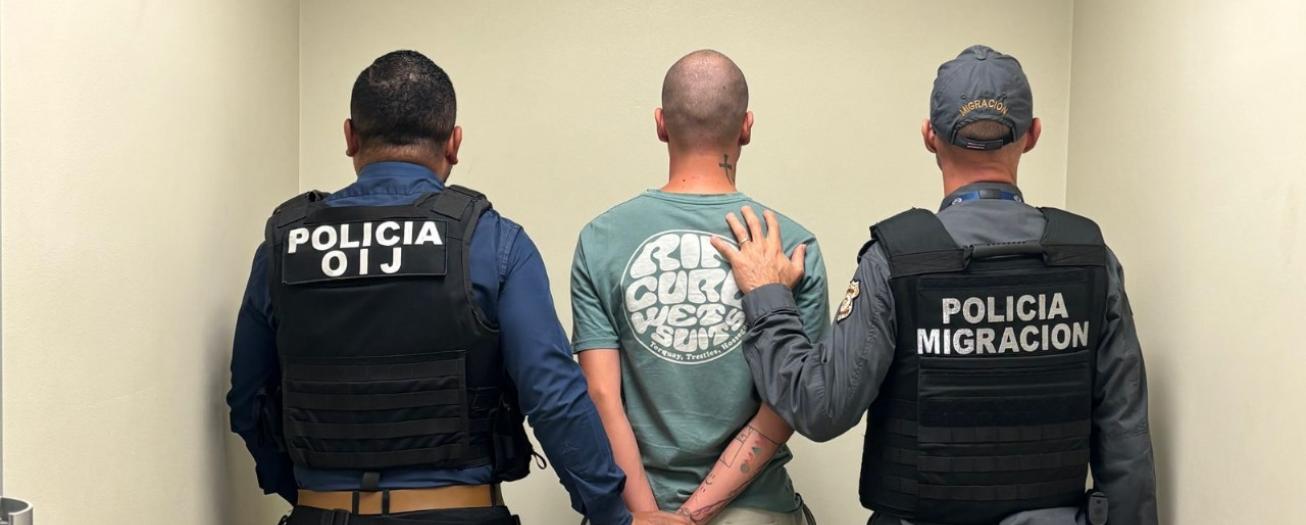 OIJ-Interpol detiene a sospechoso hurto en aeropuerto Juan  Santamaía 